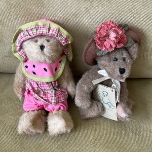 Set of 2 Boyd’s bears- with tags
